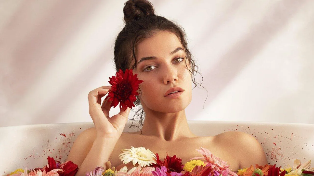 مسلسل الممثلة الحلقة 9 التاسعة مدبلج HD